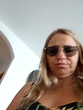 BLONDKICIA1 – Kamerová šou