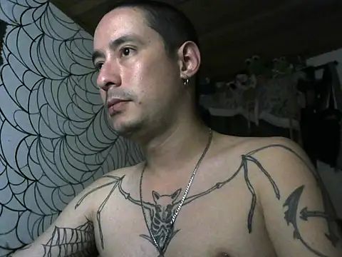 vampireathome Adlı Modelin Canlı XXX Sohbeti