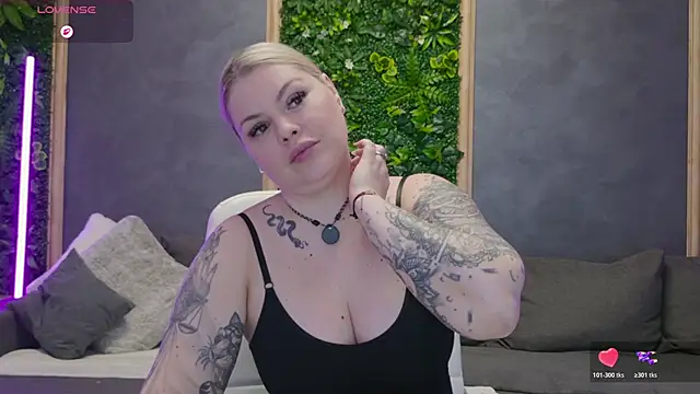 Issa_JoのライブXXXチャット