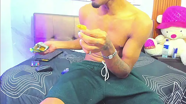 Rpoolrboy Adlı Modelin Canlı XXX Sohbeti