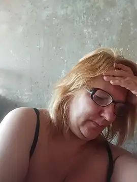 Forest-Lady élő XXX-chatje