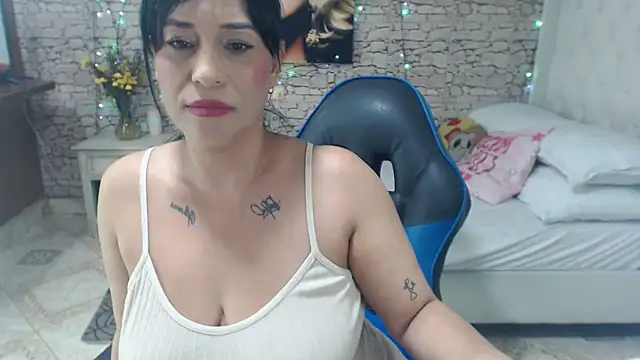 Chat XXX en directo de AlissonTyler4u