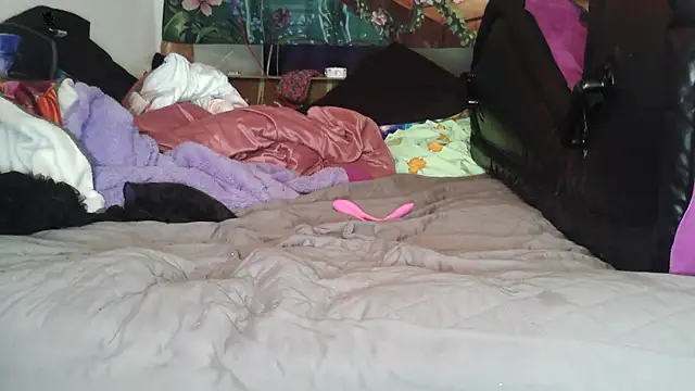 aKOTKYc Show in webcam