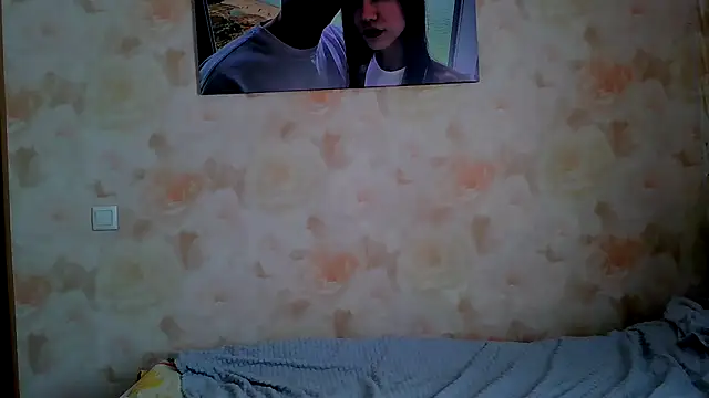 Crazy_Empresis' Live XXX Chat