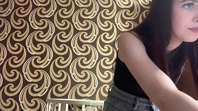 دردشة KikiAmino الجنسية المباشرة