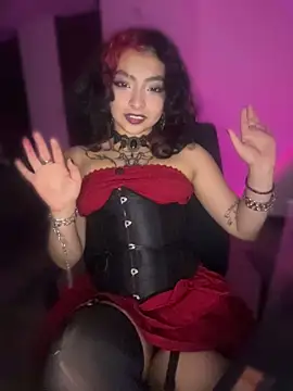 Pertunjukan Kamera Web _g0thiccwitch_