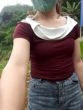 nat-tri Chat XXX live