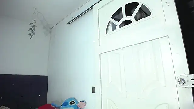 Squirter_pussybomb Chat XXX live