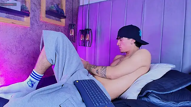 XXX chat uživo modela The_BossCrown