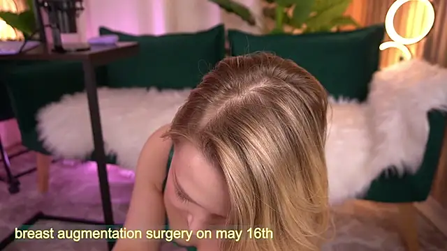 LauraWifeness Live XXX Chat