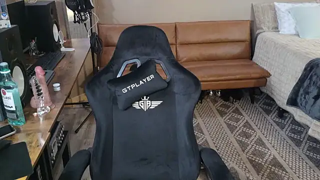 mavismable's Webcam Show