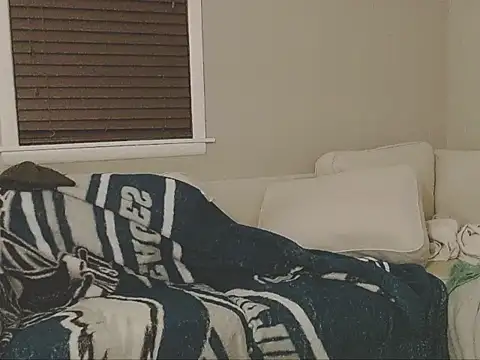 studlyhardwoodd Live XXX Chat