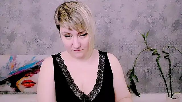 Chat +18 de Djullia ao vivo