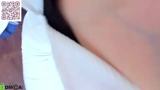 luna_c0raのライブXXXチャット