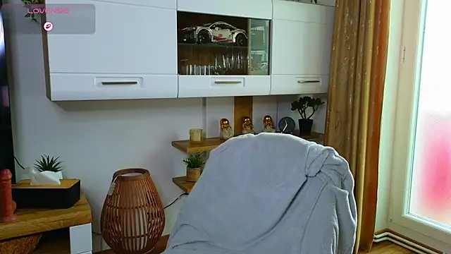 YourDesiree_ Adlı Modelin Canlı XXX Sohbeti