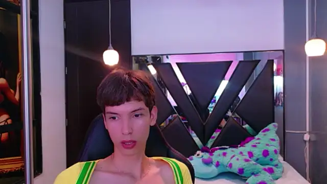 Pokazy przed kamerką – Stefany_PiInk