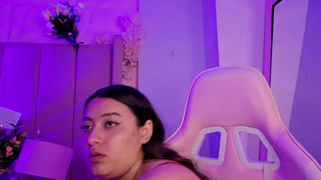 Czat XXX na żywo – MollyBigBoobs12