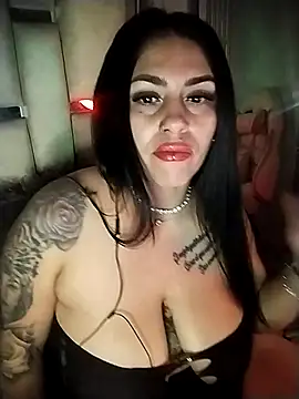 Chat XXX en directo de chelaqueen_