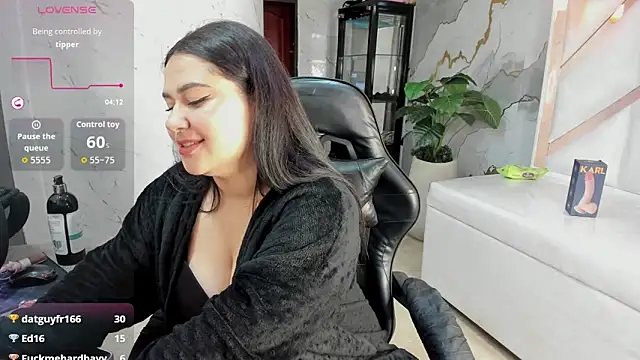 Czat XXX na żywo – Zarath_tf