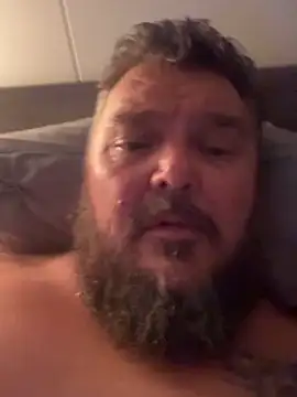 bigbear345k – Naživo XXX chat