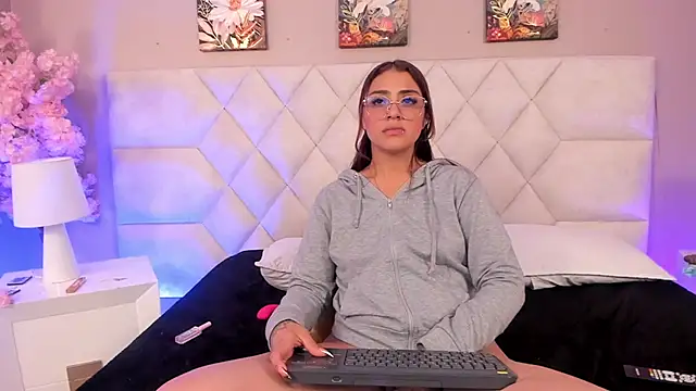 XXX chat uživo modela Victoria__lee