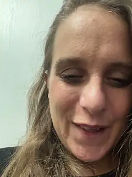 عرض كام Chantalee