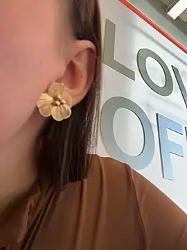 KiraSunshine Chat XXX live