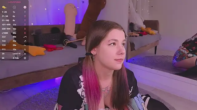 Mira_Falls Live XXX Chat