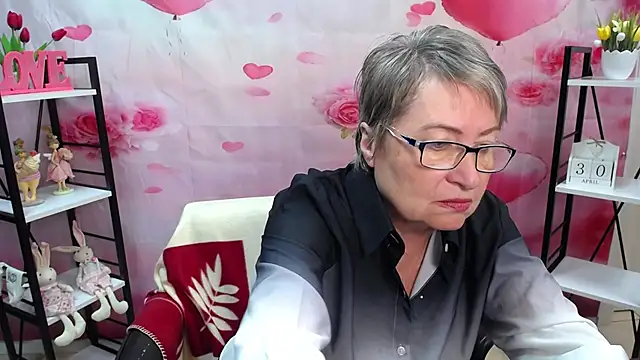 Chat +18 de OlgaLuck ao vivo