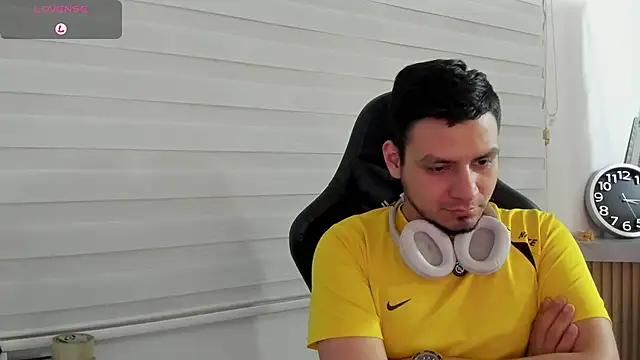 Rick_Adams 即時 XXX 聊天