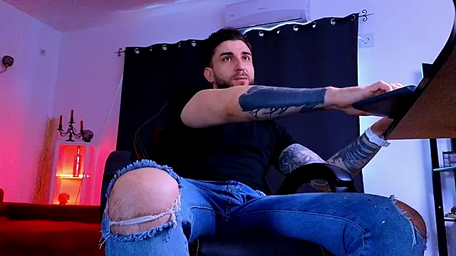 MightyAaron66 Webcamshow