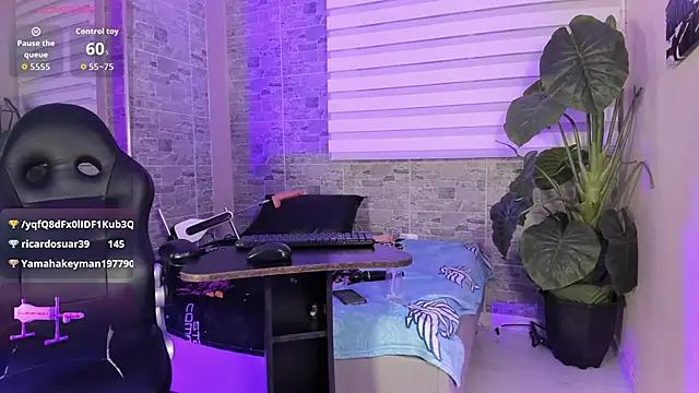 MeganBlazze's Live XXX Chat