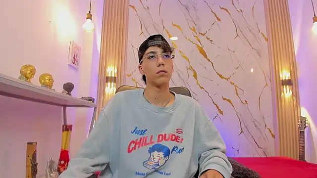 دردشة Nikolay_Gregori الجنسية المباشرة