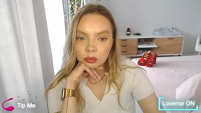 Chat XXX en directo de PolinaXXXXJones