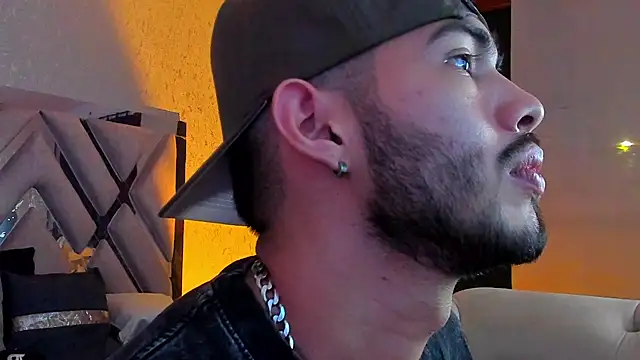 Vincentblack: διαδικτυακό σόου στην κάμερα