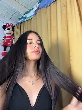 Milleradhara24's Live XXX Chat