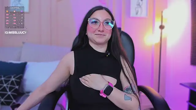 Živý XXX chat lucy_neil