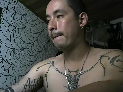 vampireathome Adlı Modelin Web Kamerası Şovu