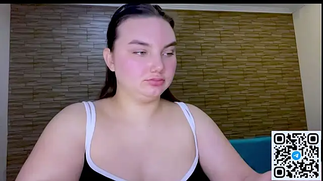 Dreamyblushfairy Adlı Modelin Canlı XXX Sohbeti