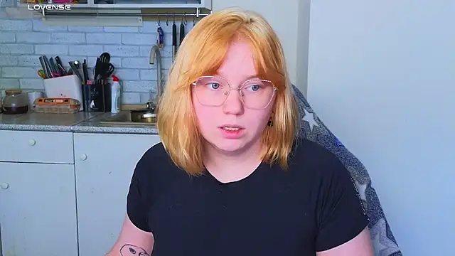 soft_focus live XXX chat