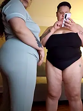 honeeyyy_pot Chat XXX in diretta