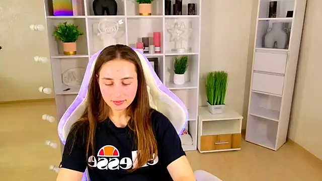 NadinnL live XXX chat