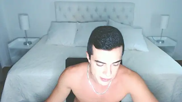 mr_hunterx Adlı Modelin Canlı XXX Sohbeti