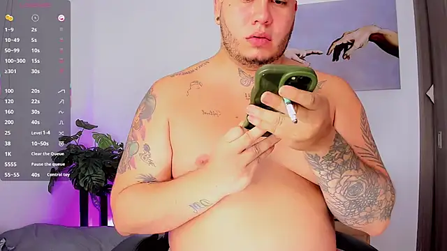 Thomas_chubbyxhot's Webcam Show