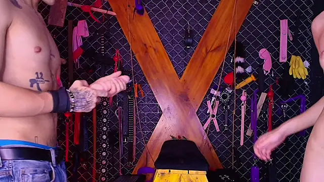 Chat XXX en directo de Dena_BDSM