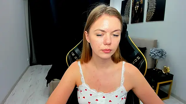 Strawberrye's Live XXX Chat