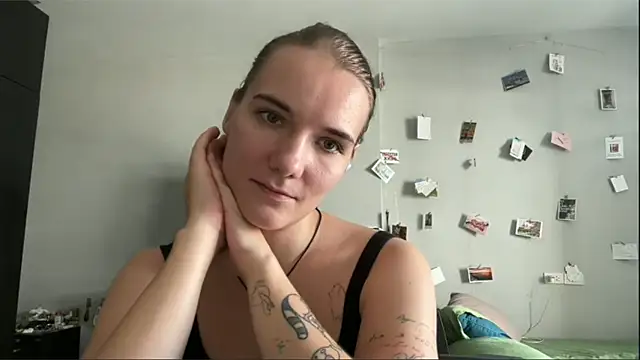 Chat +18 de RosePlant ao vivo