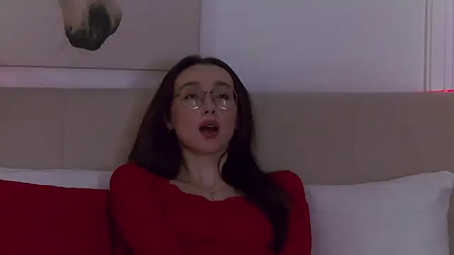 Emily_Simon Adlı Modelin Canlı XXX Sohbeti