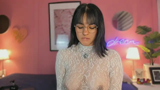 SoySaraa লাইভ XXX চ্যাট