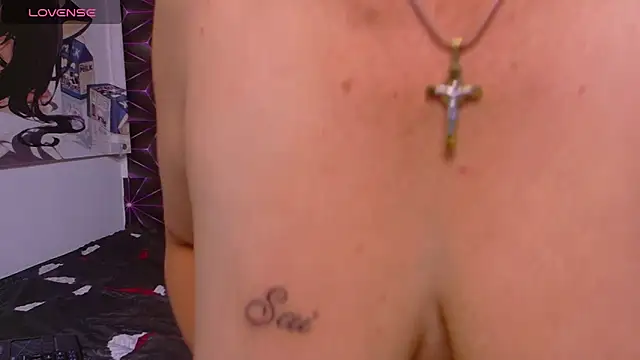 LunaawhiteeのライブXXXチャット